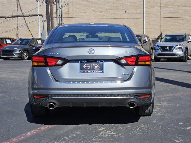 2021 nissan altima 2.5 platinum