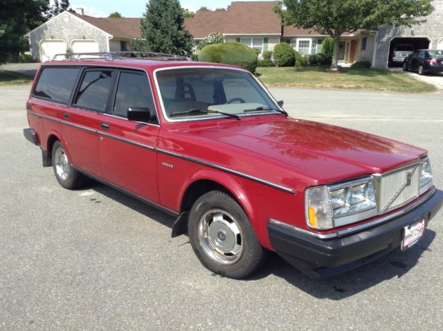 volvo vintage diesel 240 station wagon 1984