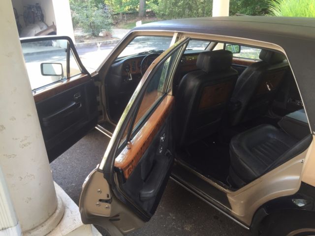 classic rolls royce silver spur 1988