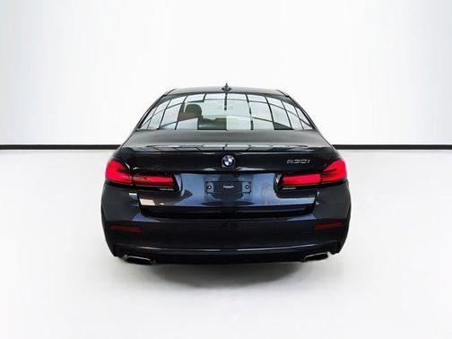 2022 bmw 530