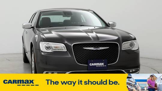 2019 Chrysler 300