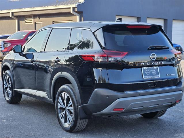 2021 nissan rogue sv
