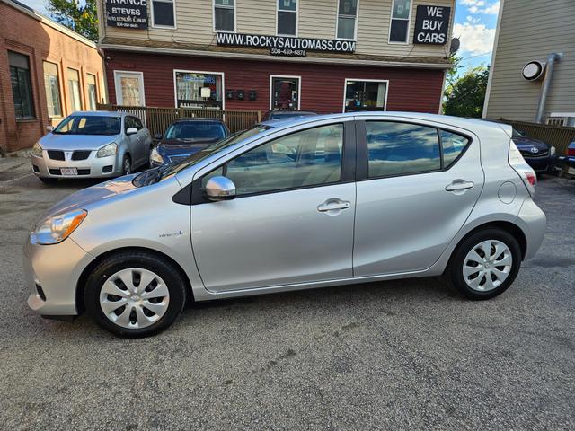 2014 toyota prius c three