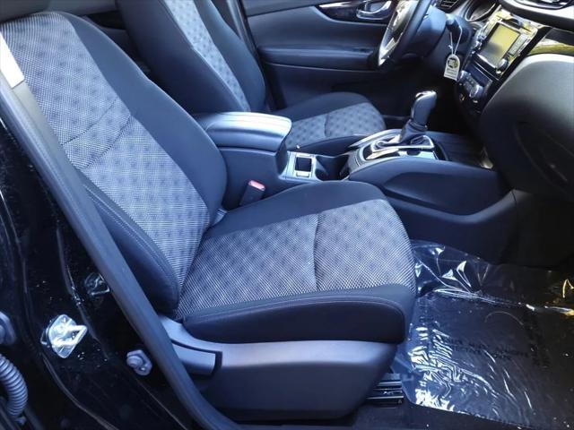 2022 nissan rogue sport sv