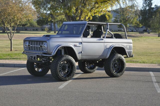 1977 ford bronco sport restomod