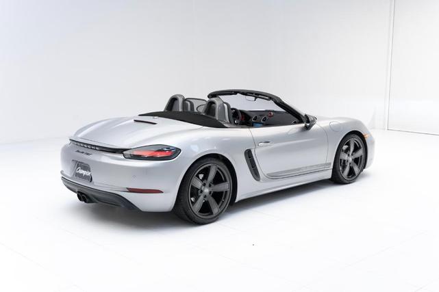2023 porsche 718 boxster t
