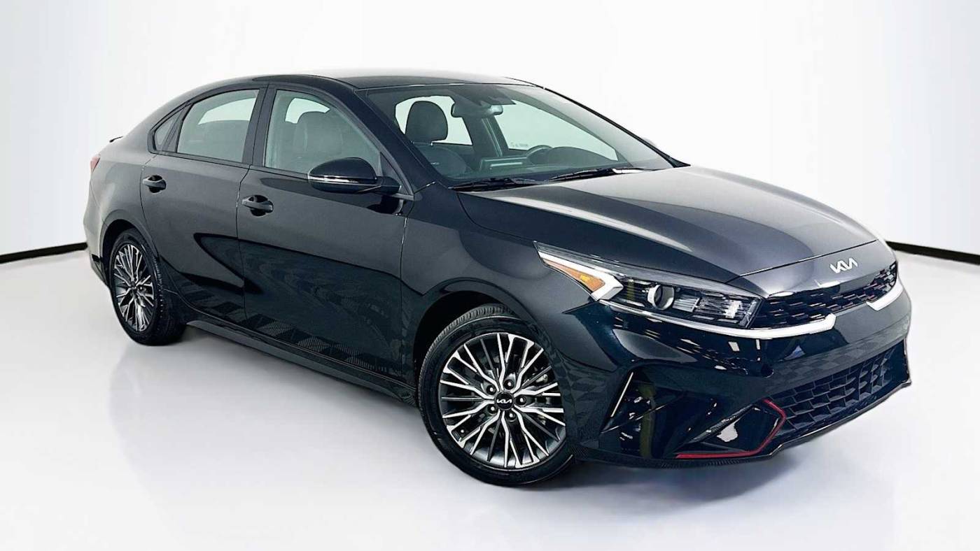 2023 kia forte gt-line
