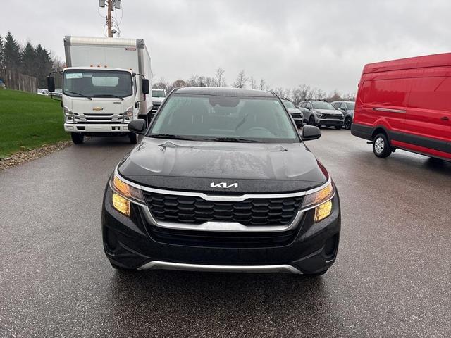 2023 kia seltos lx