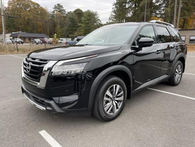2023 nissan pathfinder sl in salisbury, maryland
