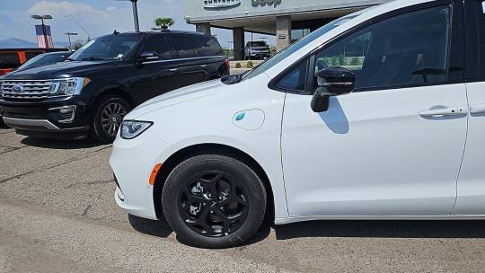 2024 Chrysler Pacifica