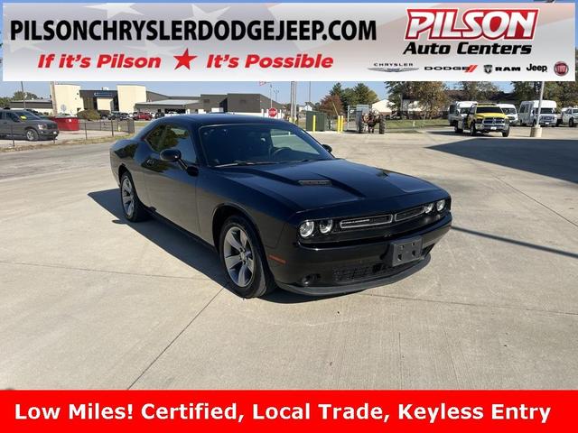 2016 dodge challenger sxt