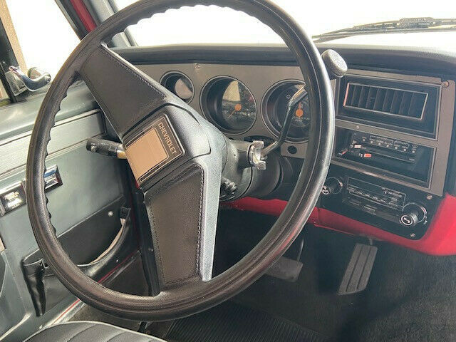 1987 chevrolet silverado c10 swb 2wd pickup truck