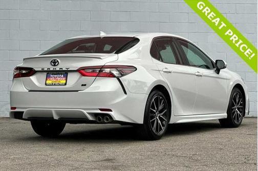 2022 toyota camry
