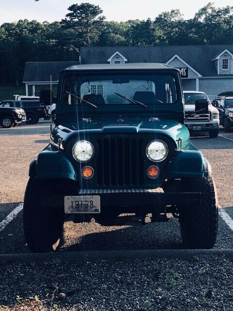 1983 jeep cj7 - all steel body with 350 v8 no reserve