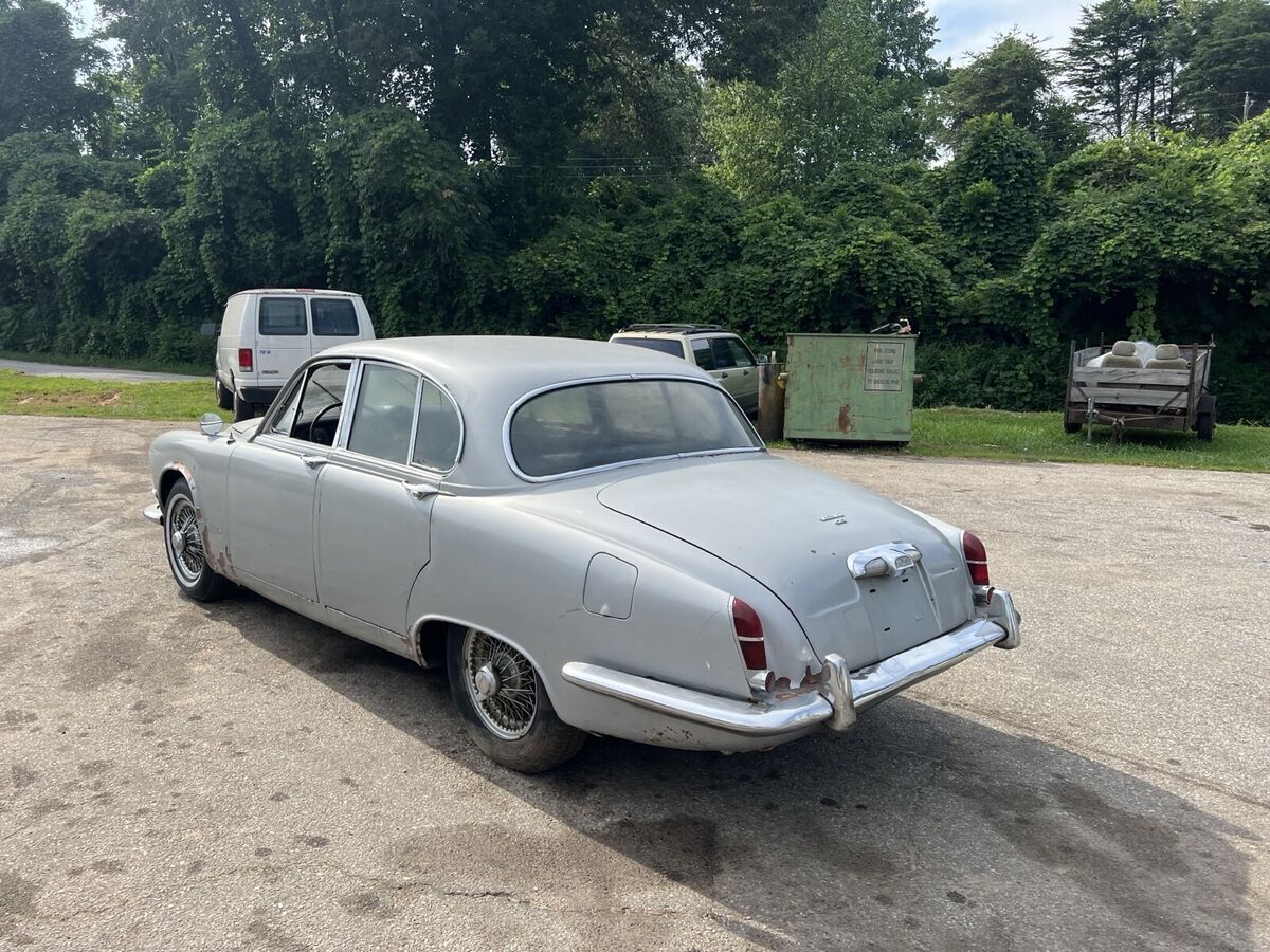 1967 jaguar 420 sedan grey