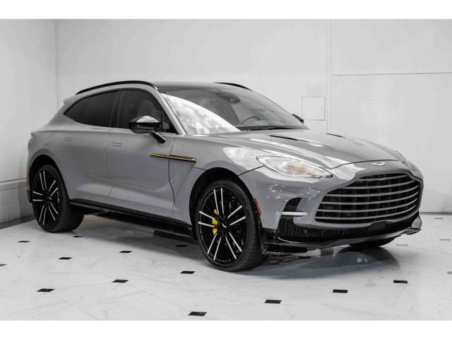 2023 aston martin dbx 707 suv