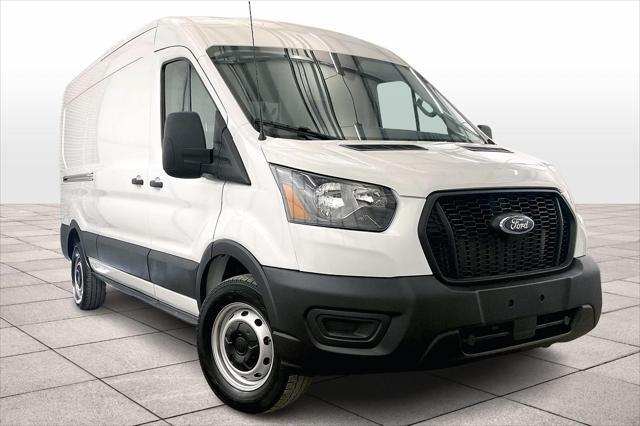 2023 ford transit-250 base