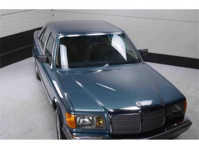 1985 mercedes-benz 380se in cadillac, michigan