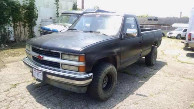 1989 chevy 1500 4wd 200k+ miles have key starts & runs
