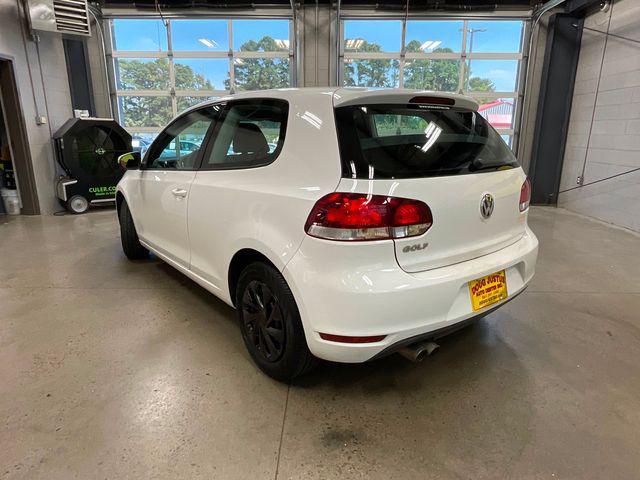 2011 volkswagen golf 2.5l 2-door