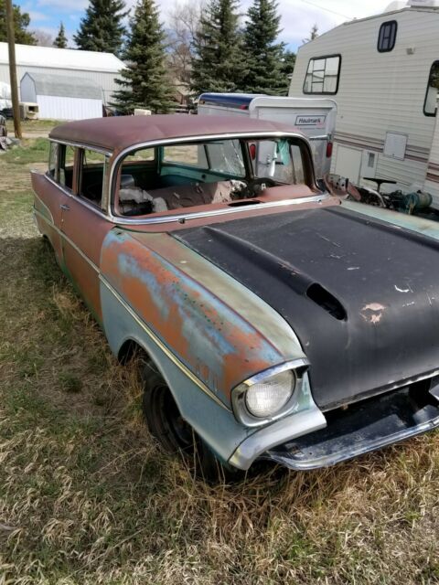 1957 chevrolet 2 door 210 station wagon
