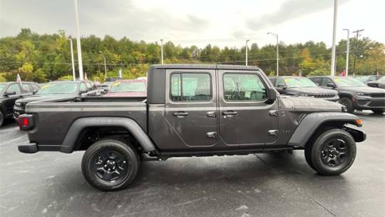 2024 Jeep Gladiator