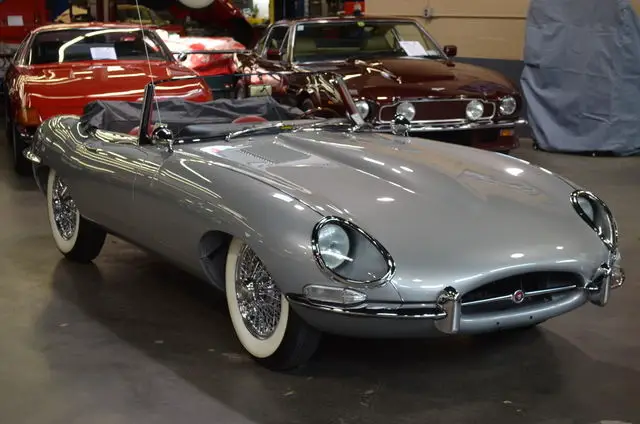 1964 e-type 3.8 liter series 1 roadster - restored- concours condition