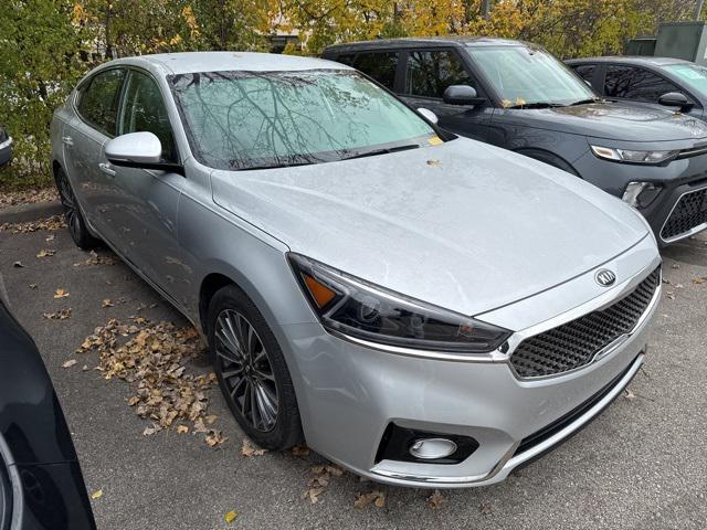 2017 kia cadenza premium