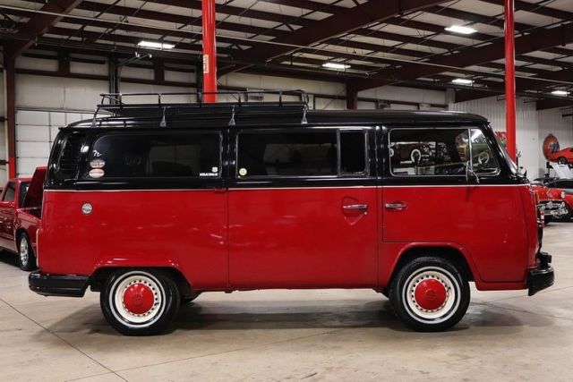 1989 volkswagen bus 29384 miles bright red van 1.8l i4 4 speed manual