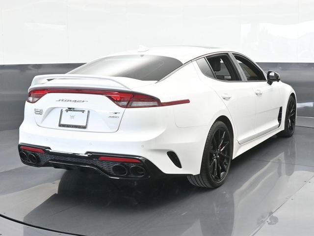 2022 kia stinger gt2