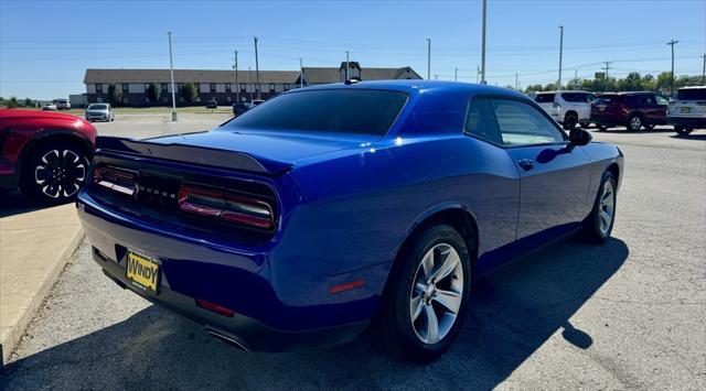 2020 dodge challenger sxt