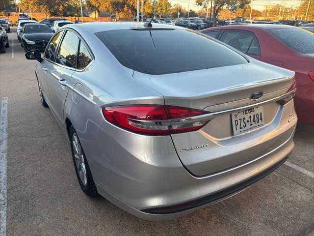2017 ford fusion se