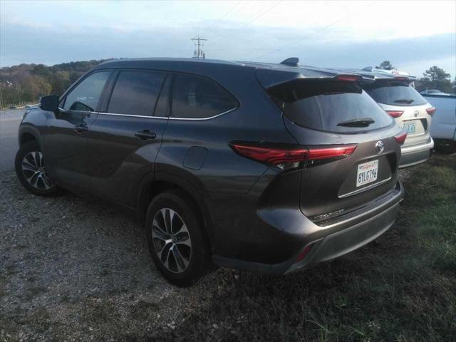 2022 toyota highlander xle