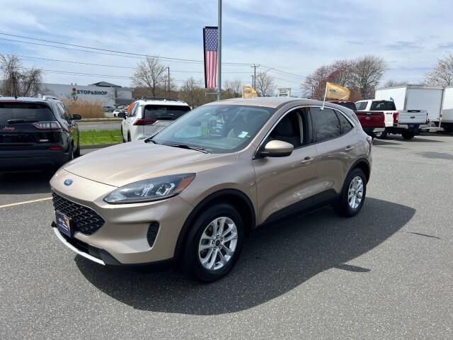 2020 ford escape se