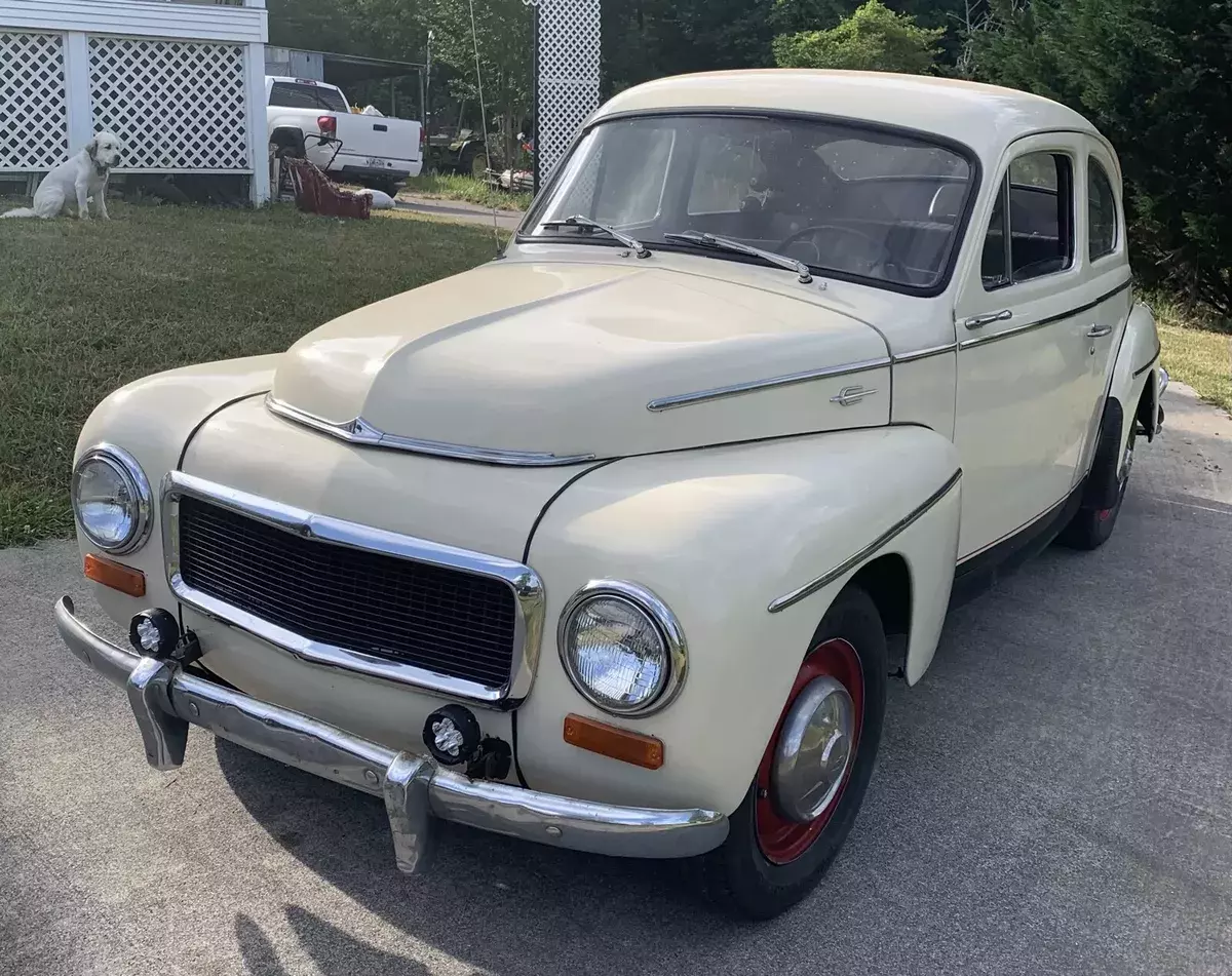 1960 volvo pv544 sport coupe white