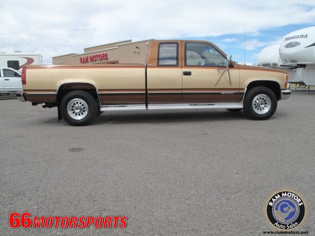1989 chevy c3500 7.4l v8 72k original miles 5th wheel hitch nice!!!