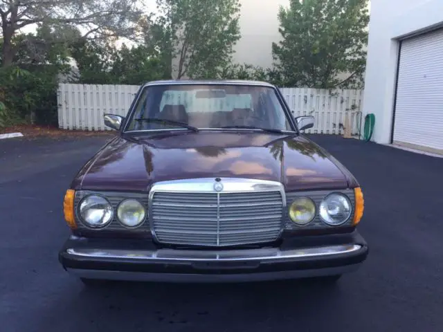 classic mercedes 300d w123 turbodiesel low miles clean autocheck free shipping