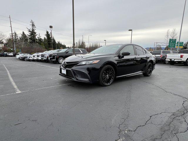 2021 toyota camry se