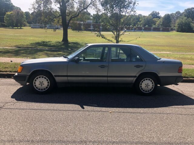 mercedes-benz 300e 1989 very nice salt/rust free original southern car