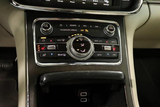 2018 lincoln continental select