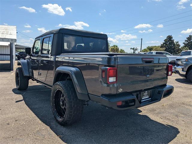 2022 jeep gladiator sport s