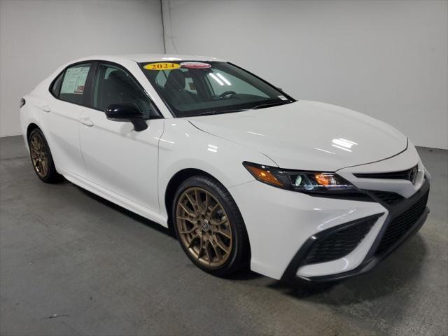 2024 toyota camry se