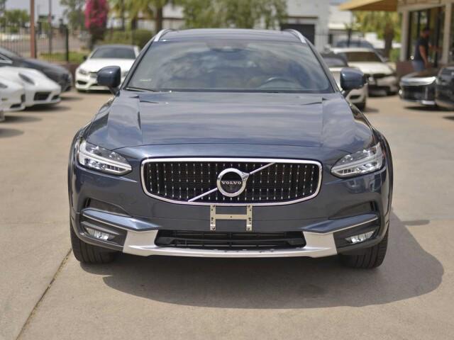2018 volvo v90 cross country t6
