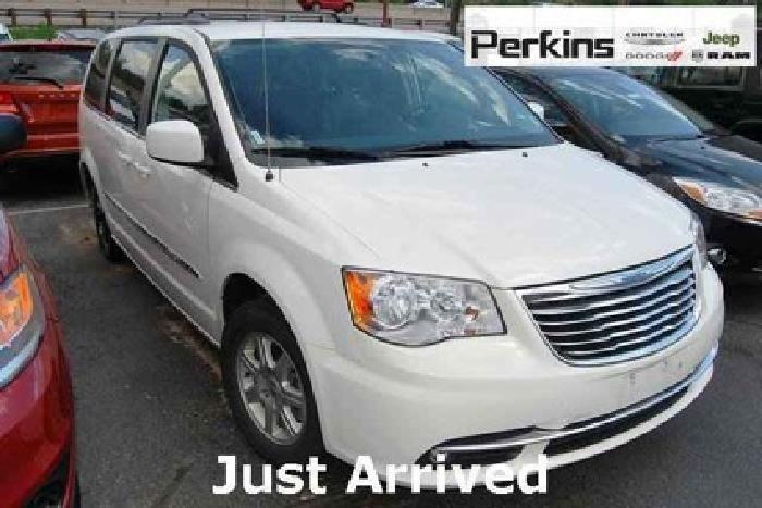 2013 chrysler town & country touring in colorado springs, co