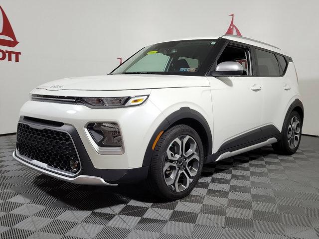 2022 kia soul x-line