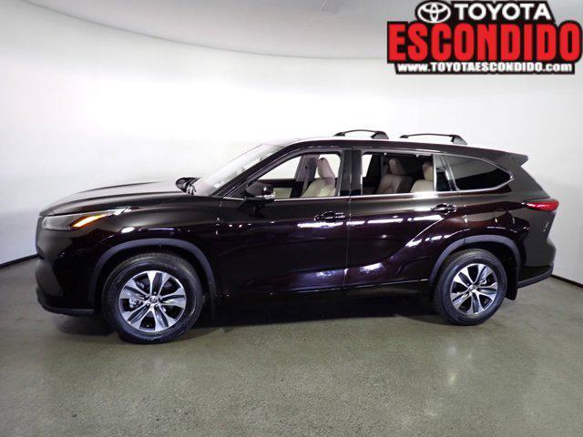 2022 toyota highlander hybrid xle