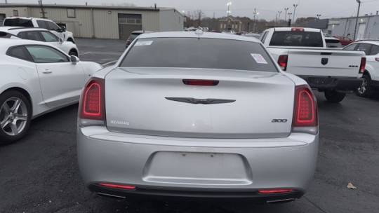 2020 Chrysler 300