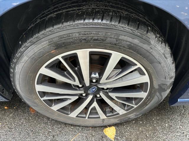 2019 subaru legacy premium