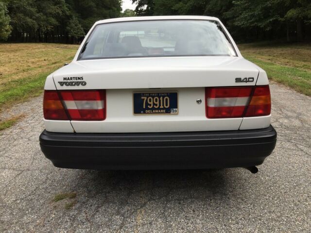1993 volvo 940 non-turbo sedan