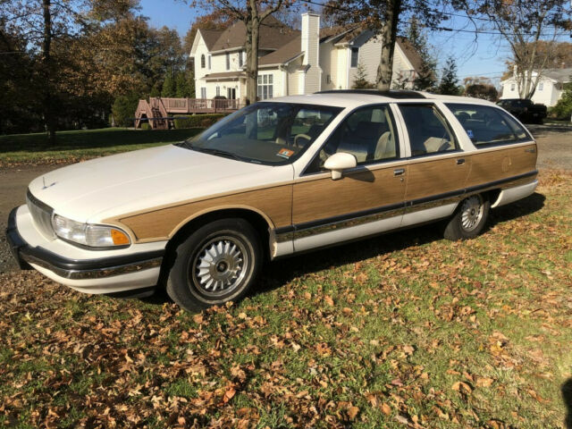 roadmaster estate wagon 41k orig miles - 8 pass loaded 305 v8 1 owner
